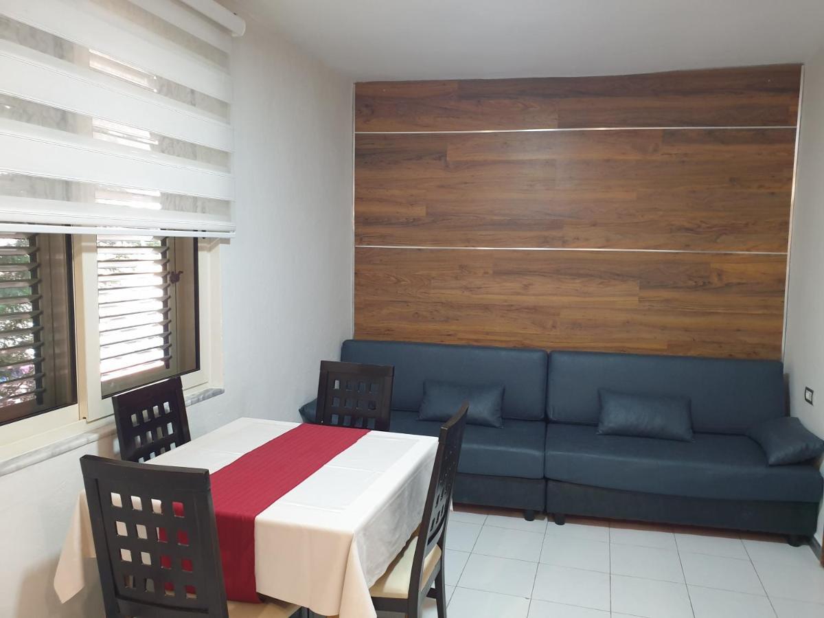 27 Center House Feriehus Shkodër